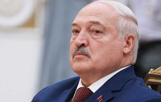 Лукашенко заявил о намерении добиваться отмены западных санкций